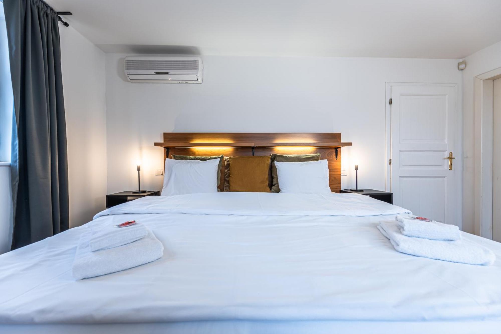 Charles Apartments In Old Town Prague Phòng bức ảnh